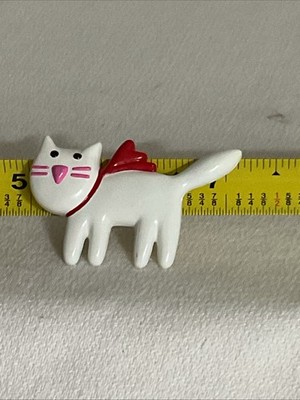 Hallmark Valentine s Day White Cat Lapel Pin, Brooch, Pinback