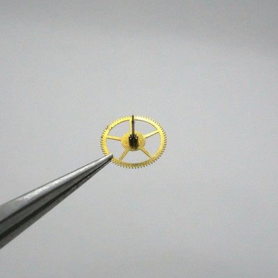 Nr.221 Sekundenrad in der Mitte - LIP R555 [NOS] second wheel