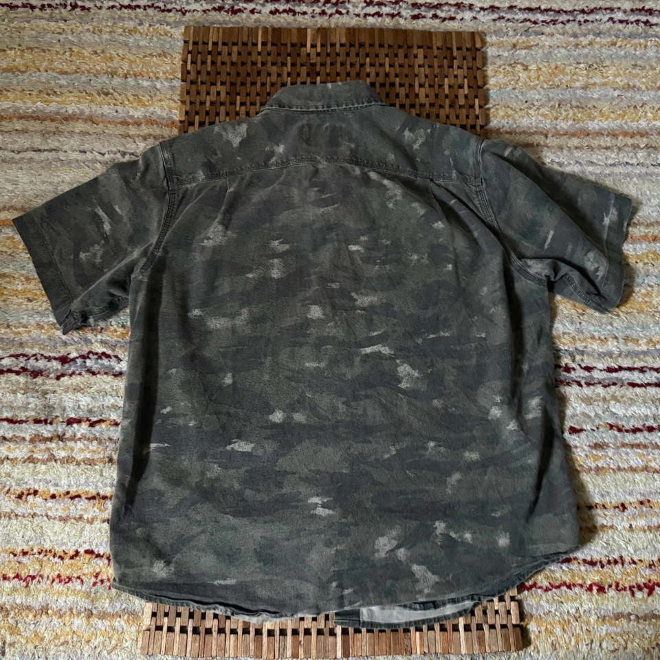 Camisa de trabajo Carhartt resistente flexible con botones verde camuflaje para hombre talla XL Foto 2 de 3