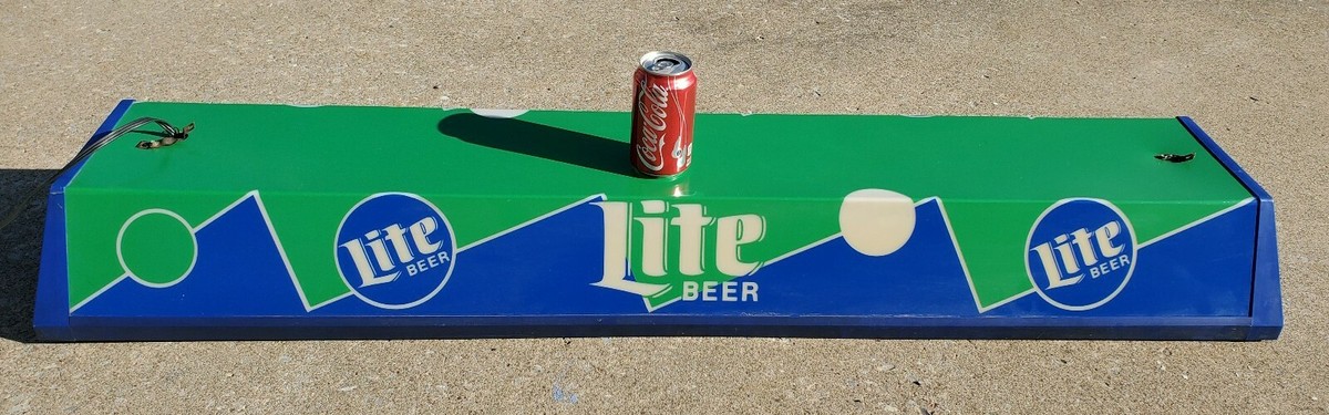 Vintage Miller Lite Beer Billiard Pool Table Bar Light