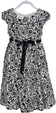 Girls sleeveless dress Age 6 / 6X - Maggie & Zoe - Black / White floral design