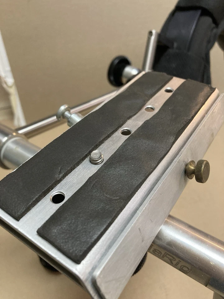 Varizoom Media Rig Padded Camera Shoulder Support - Image 2 of 4