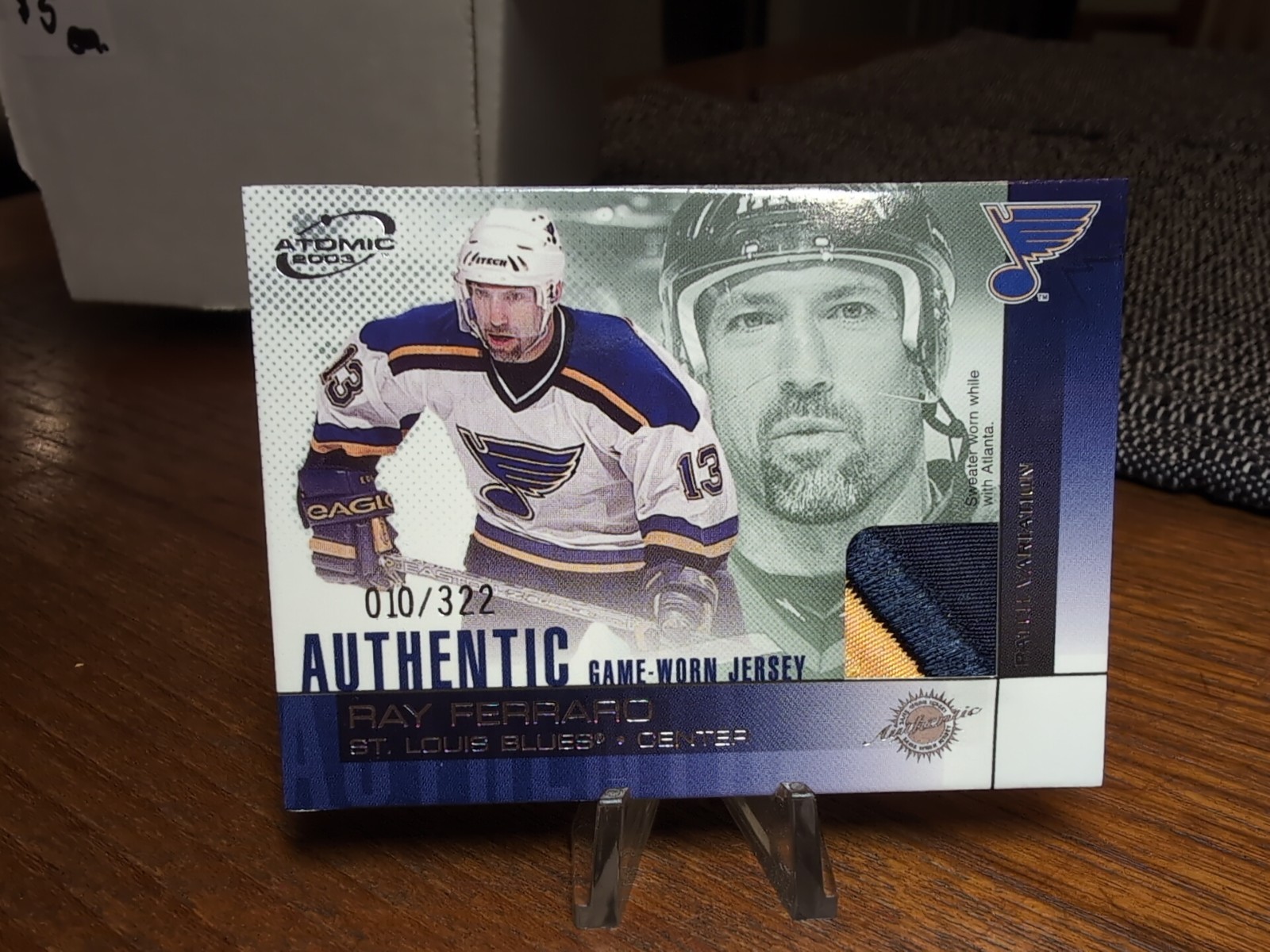 2002-03 Pacific Atomic Game-Worn Jerseys Patch /322 Ray Ferraro #21 Patch