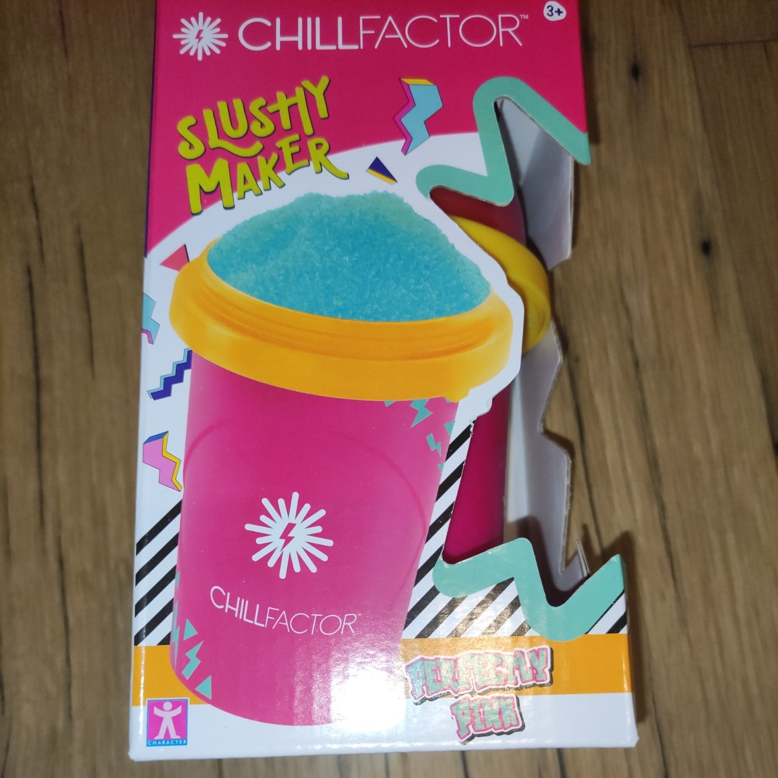 ChillFactor Slushy Maker Reusable Homemade Slushies Squeeze Cup Pink
