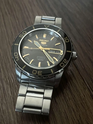 Seiko5 Sports Diver Watch SNZH57J1 42mm Automatic, Made in Japan, Used No No8442