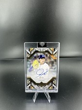 2025 Topps Transcendent Roki Sasaki RC #TAC-RSA Gold Framed Autographs /25