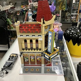 LEGO Creator Expert: Palace Cinema (10232), BUILT - SEE PICS