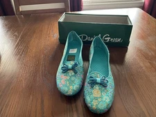 Vintage Daniel Green Slippers Women’s Size B90 Floral Embroidered Made In USA