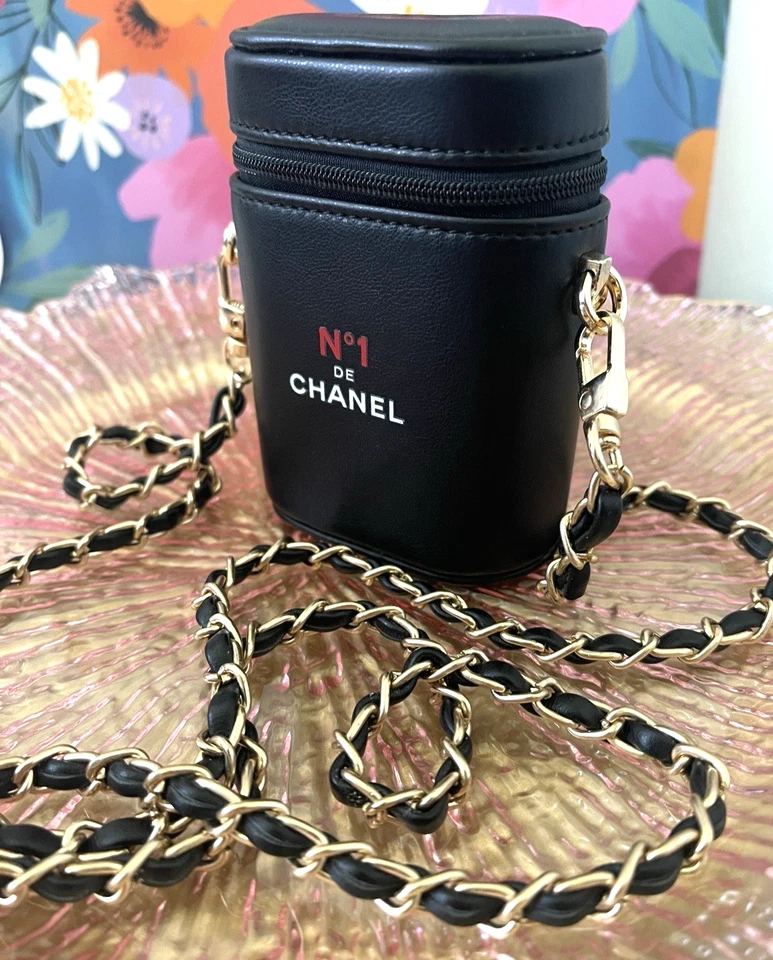 Chanel No. 1 GWP Black Crossbody Hard Sided Lipstick/Card/Cash/Key Case NEW - Image 2 of 4