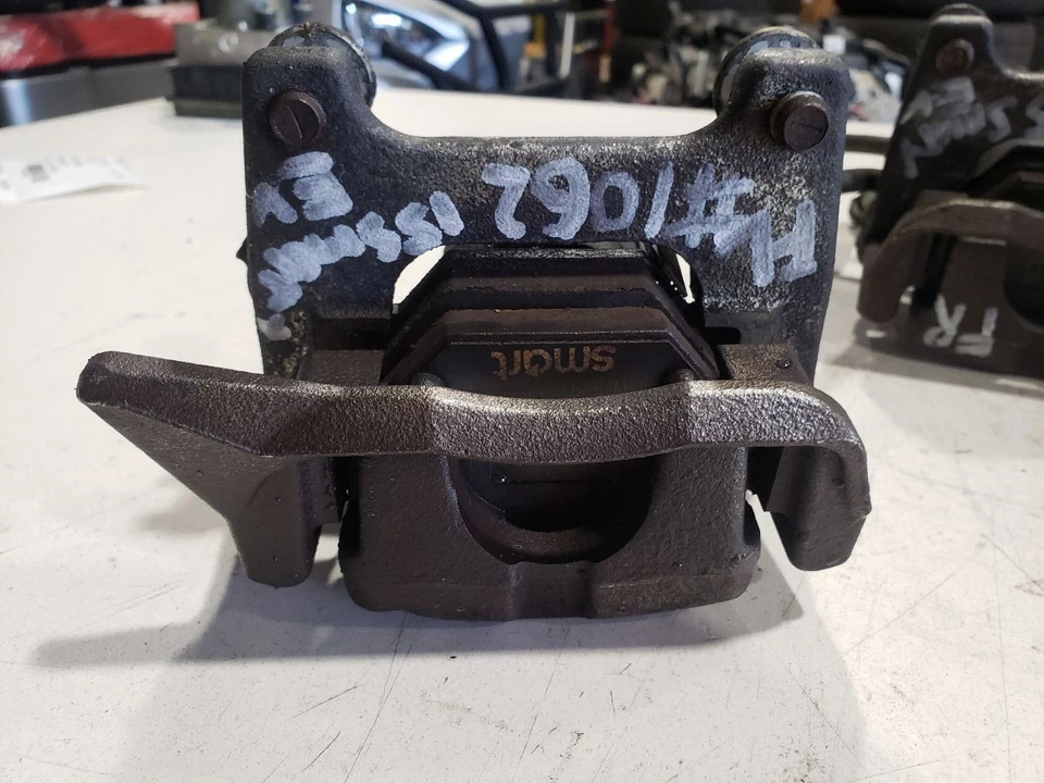 Front Left and Right Brake Calipers Set - 2016 Smart ForTwo Auto EV - OEM - Image 4 of 4