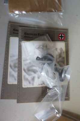 AXIS & ALLIES MINIATURES D-DAY LOT 30 GRIZZLED VETERAN UC WITH CARD X2