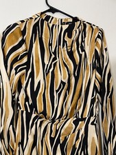 Mango new with tags short size 4 women dress yellow and black with stripes