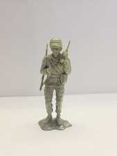 Vintage Jumbo Army Men Green Plastic Soldiers Figure Large