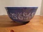 Vintage PYREX 403 Colonial Mist Blue w/White Daisy 2.5 Qt Casserole Mixing Bowl