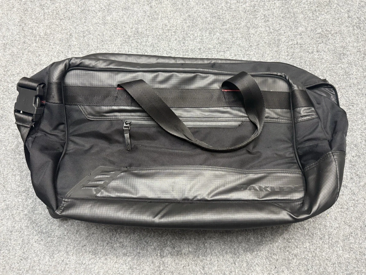 Oakley Men's Duffle/Gym Bags for sale | eBay