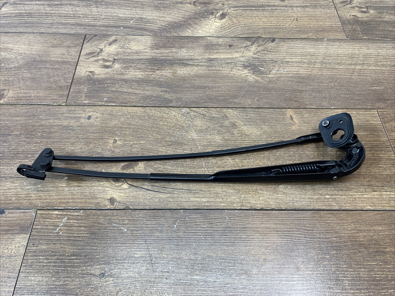 2003-2008 Maserati Quattroporte Front Windshield Wiper Arm Left & Right Side