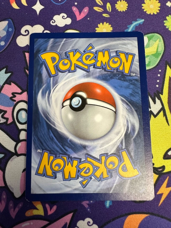 Castform Snowy Form 034/198 Swsh06: Sword & Shield - Chilling Reign Reverse Holo - Image 2 of 2