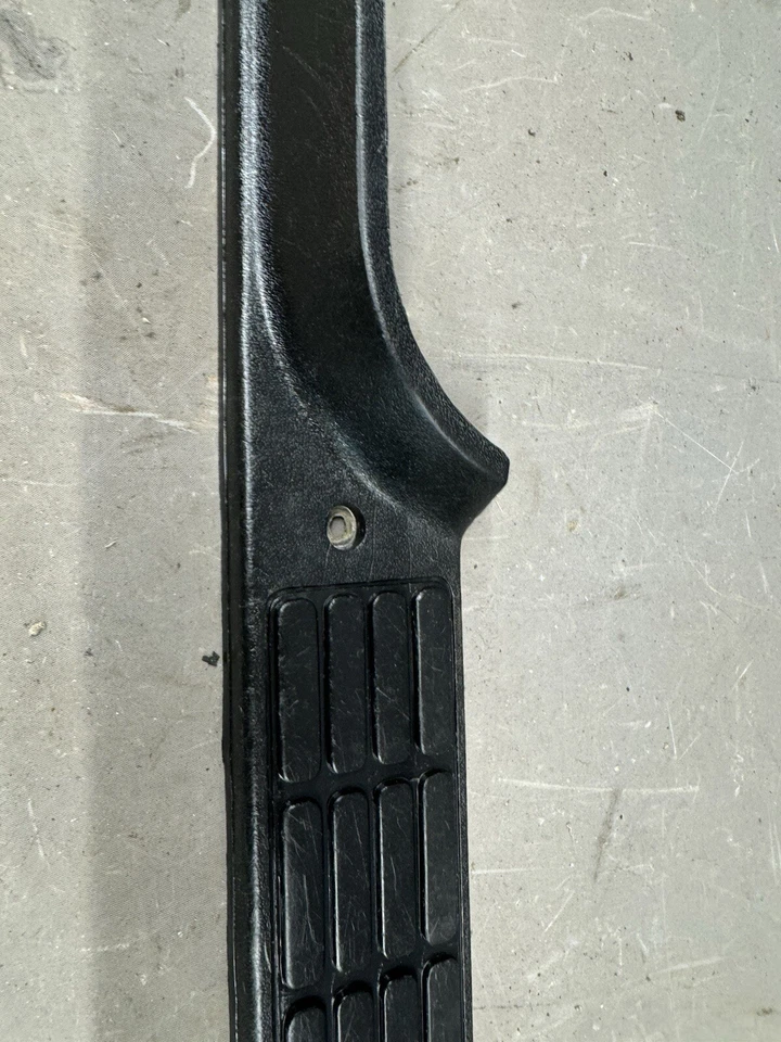 Chevy GMC C10 K10 1978-1991 camioneta alféizar alfombra placa rasguño moldura basculante equipo original Foto 3 de 4