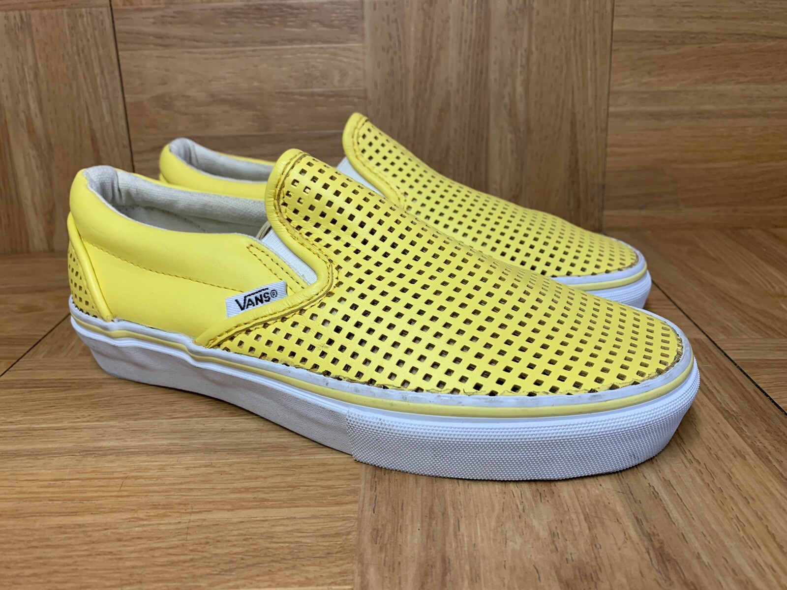 Vintage🔥 VANS Vault Yellow Perforated Dots Sneakers Sz Men's
