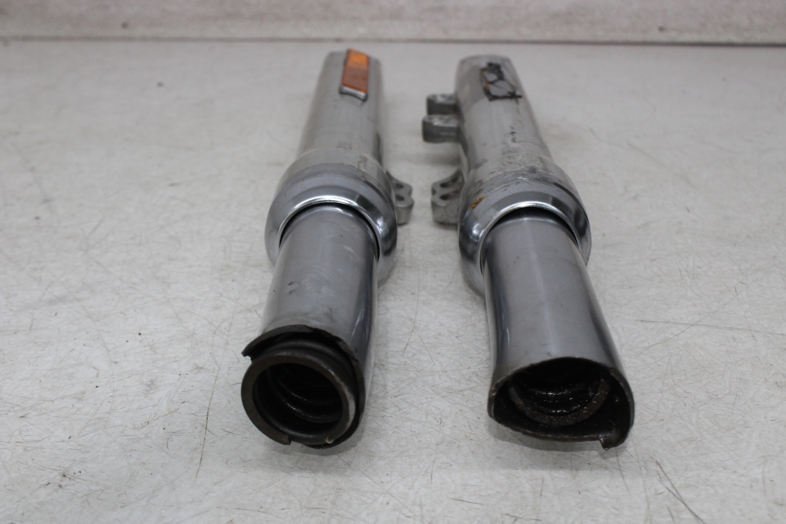 00-06 HARLEY-DAVIDSON DYNA FXDBI FRONT LOWER FORKS SHOCK SUSPENSION SET PAIR