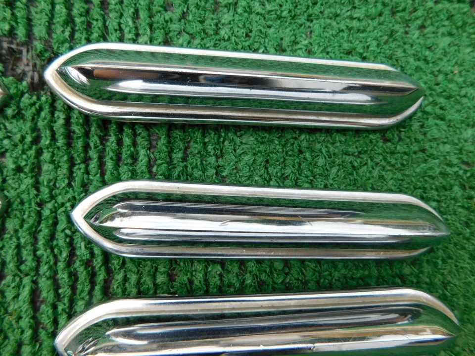 1955 Cadillac rear hash mark trims below trunk lid 55 Eldorado set of 6 - Изображение 4 из 4