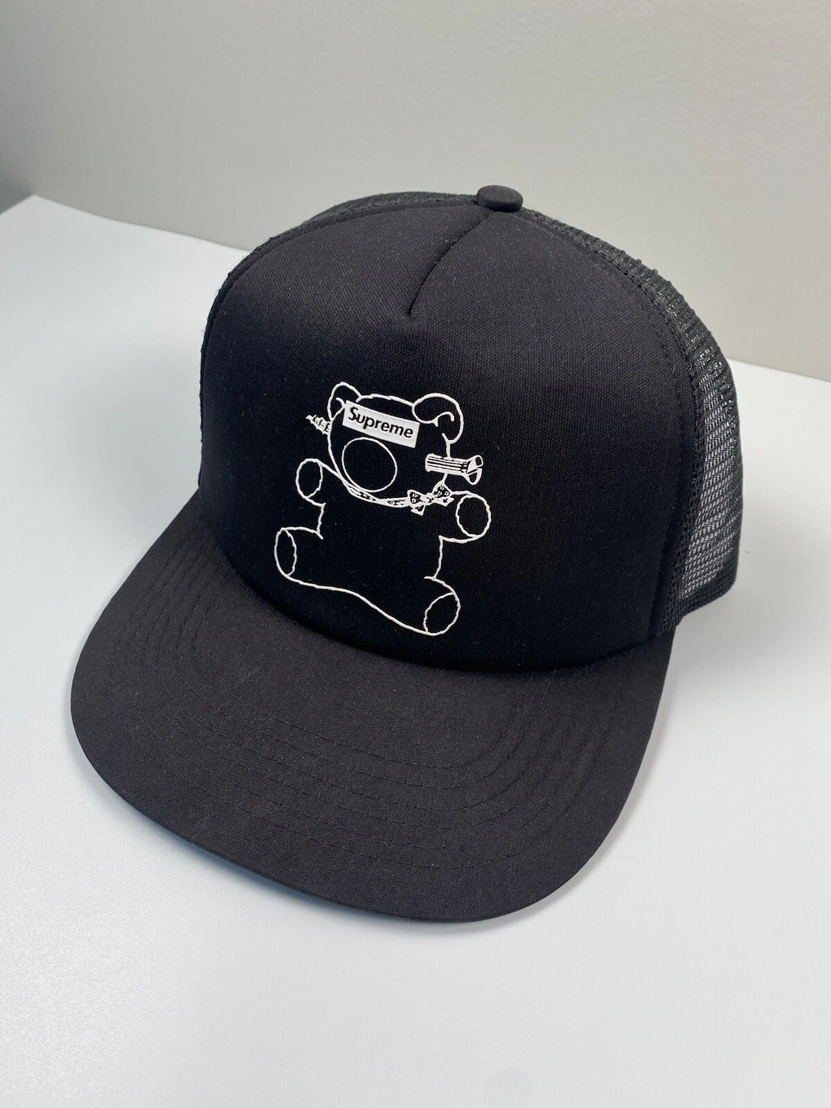 Chapeau camionneur Supreme X Undercover Bear 5 panneaux état 9/10