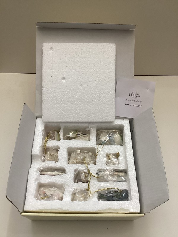 Lenox Beach-Theme Summer 12-Piece Mini Ornament Set Original Box