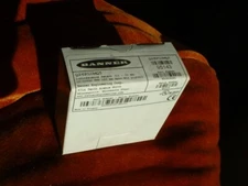 Banner Engineering Corp. Q26PLUMQ5 Luminescence Sensor New In Box PN 950805380