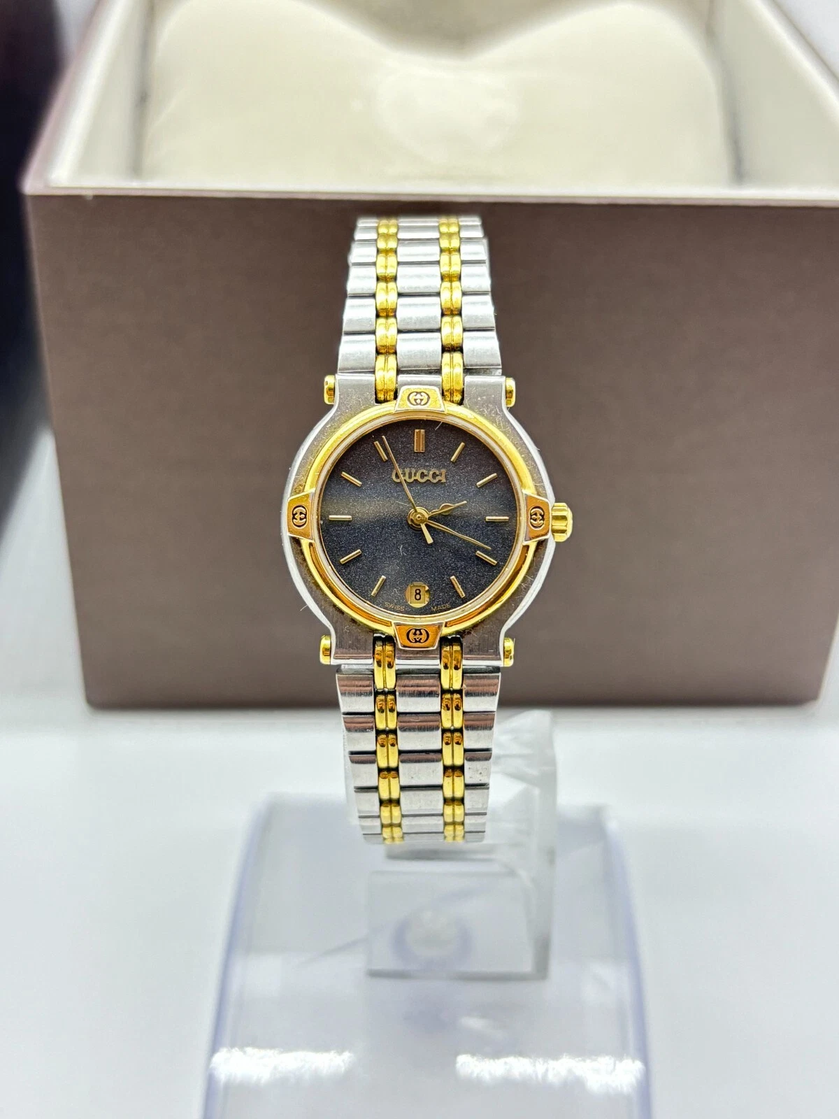 [Presque comme neuve avec boite] Montre Gucci 9000L Femme Noir Or Argent Occasion Fonctionne