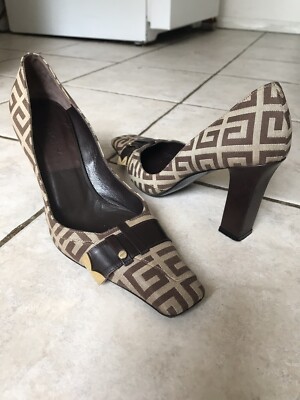 Givenchy Logo Signature Pumps Canvas Beige Brown Heels sz.38 