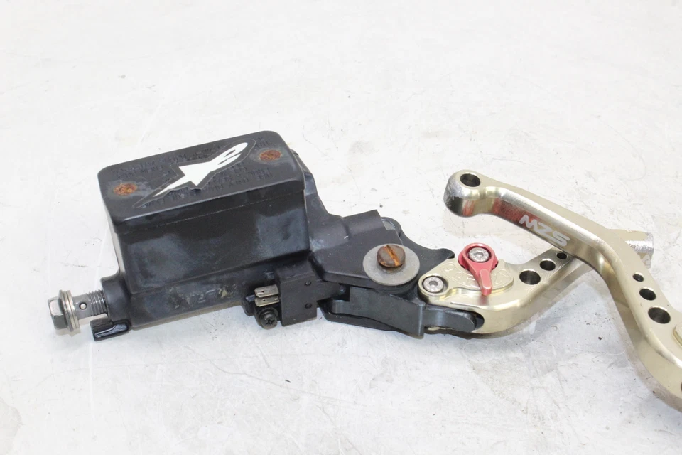 Cilindros maestros de freno delantero Suzuki Bandit GSF1200 2001-05 con par de palancas OEM Foto 2 de 4