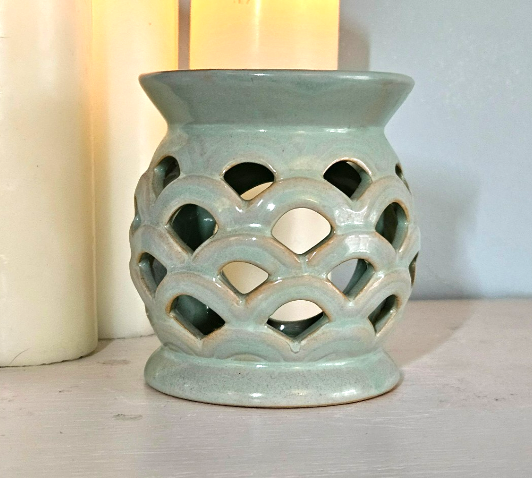 Scallop Ceramic Oil burner Wax warmer tea light aroma fragrance diffuser Green