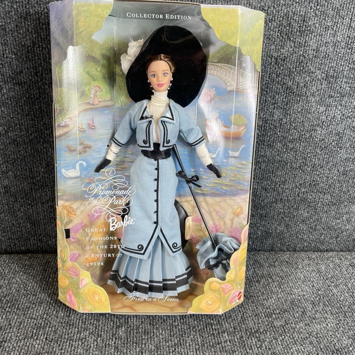 1997 Barbie Promenade In The Park Great Fashons 1st in Series