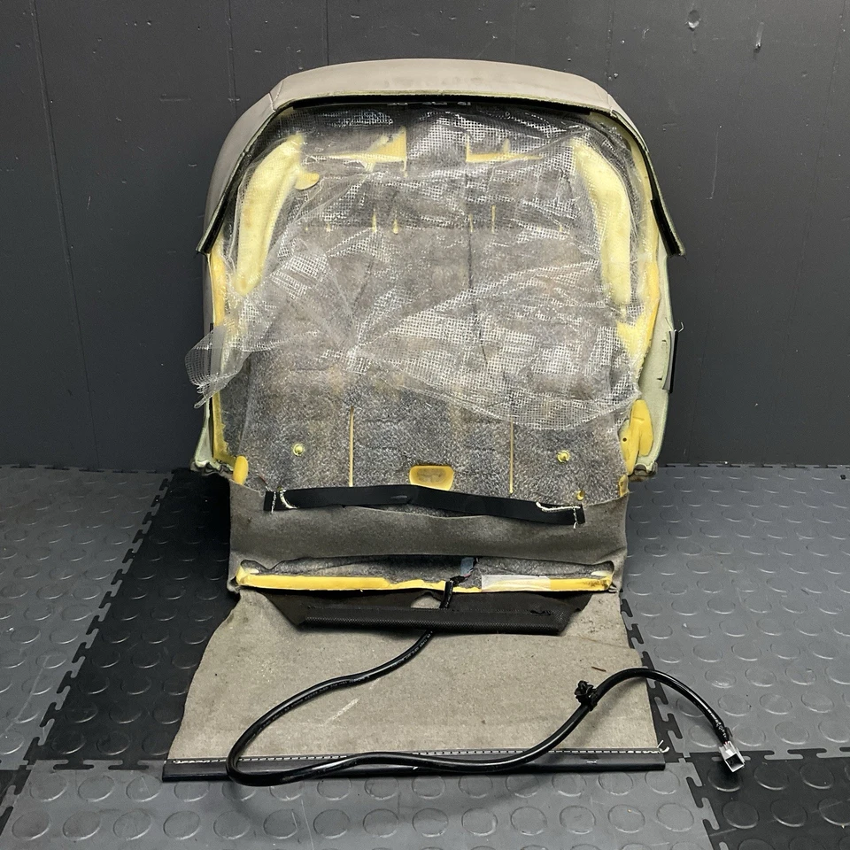 Cojín de asiento inferior del lado del pasajero delantero derecho Mazda 6 2014-2016 OEM Foto 2 de 4