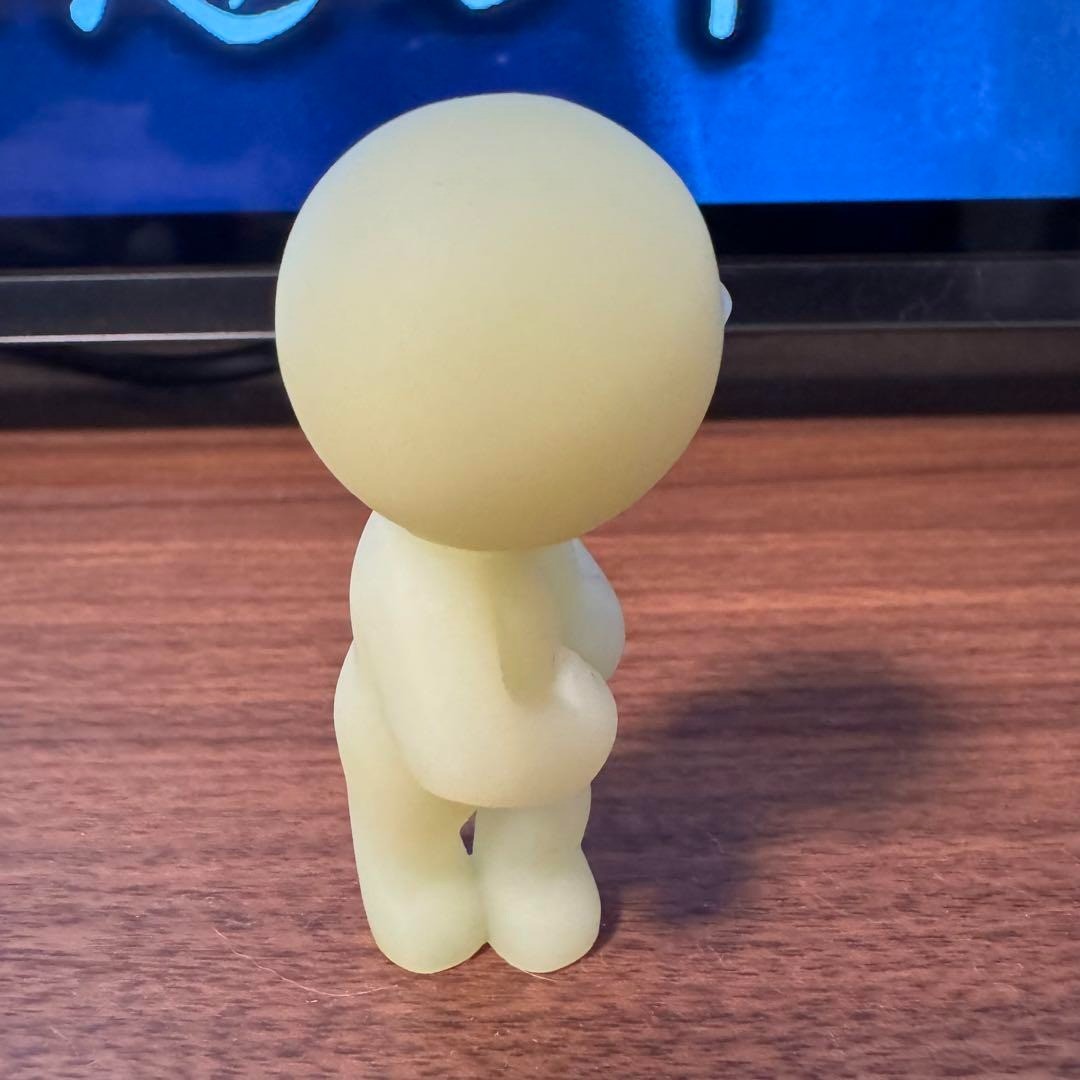 Smiski Exercising Series Secret Muscle Figure Glow in the Dark Rare Japan Dreams