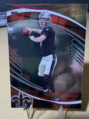 2025 Panini Absolute - Rookies Tyler Shough #194 Red and Green Plaid (RC)