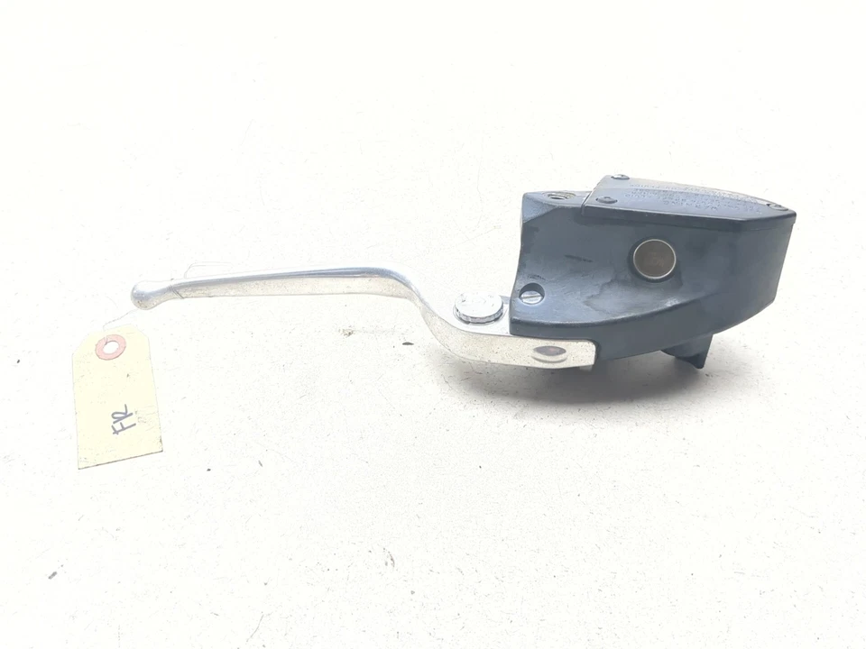 Cilindro maestro de freno delantero derecho Victory Kingpin 04-12 Foto 3 de 4