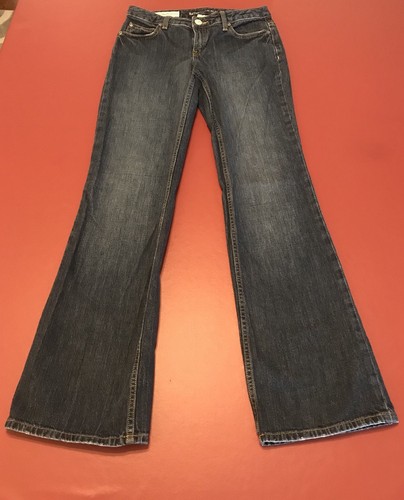 Contoured boot cut jeans great 