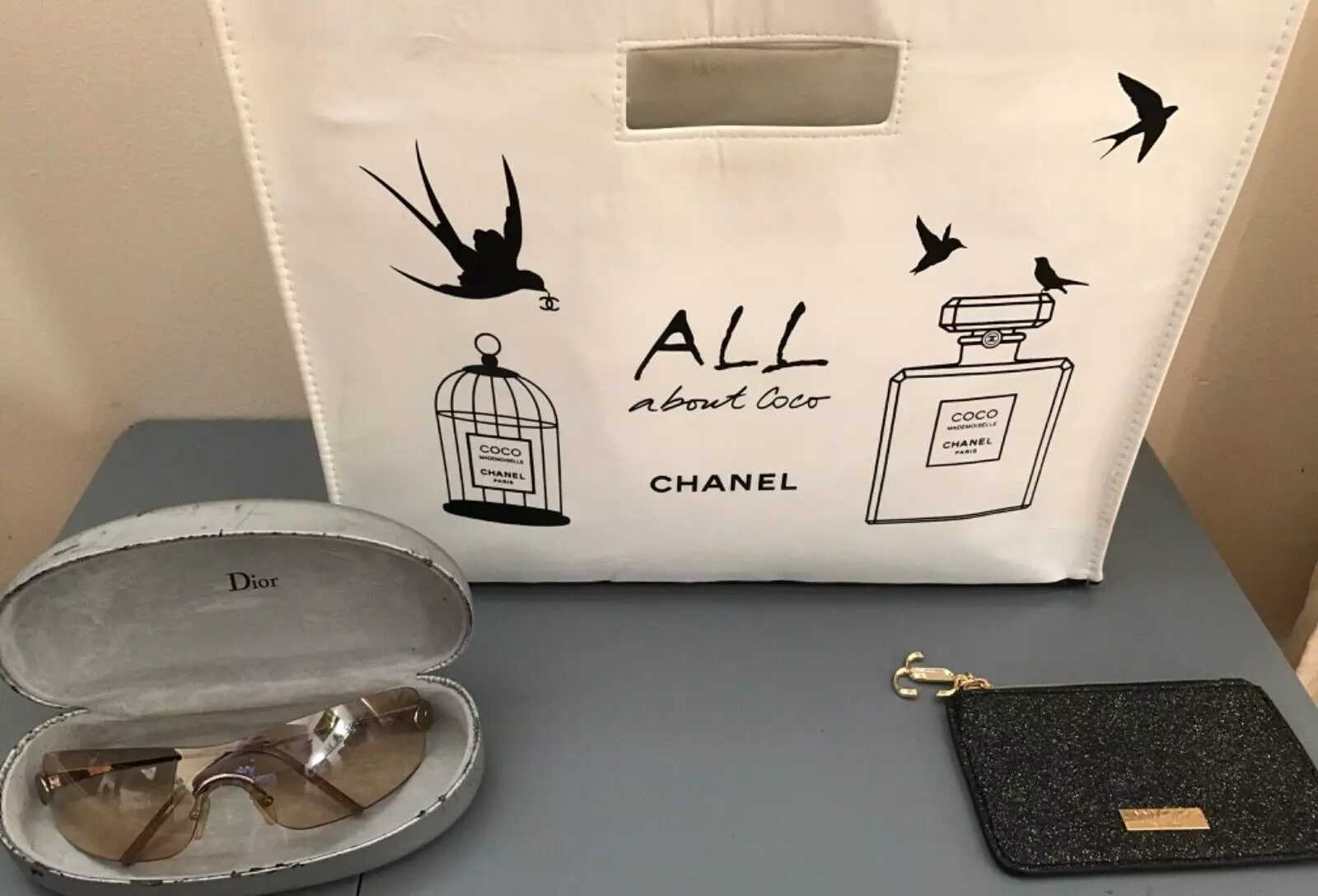 Sac CHANEL All about COCO et lunettes de soleil DIOR ABSOLUTE