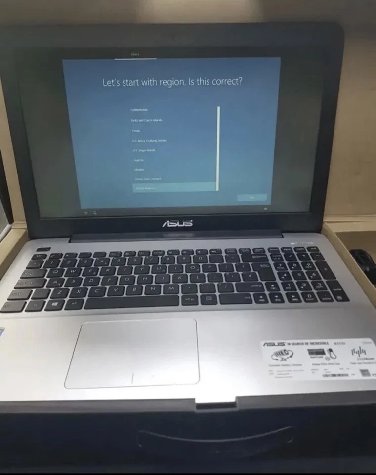 ASUS 15.5" Display 1TB HDD 8GB DDR3 W10 Home X555L I5-5200U Boxed & Laptop Bag - Image 3 of 4