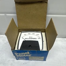 GE DC  MilliAmperes Panel Meter 0-1500 NOS General Electric 50-250300FAFA1JMD mA