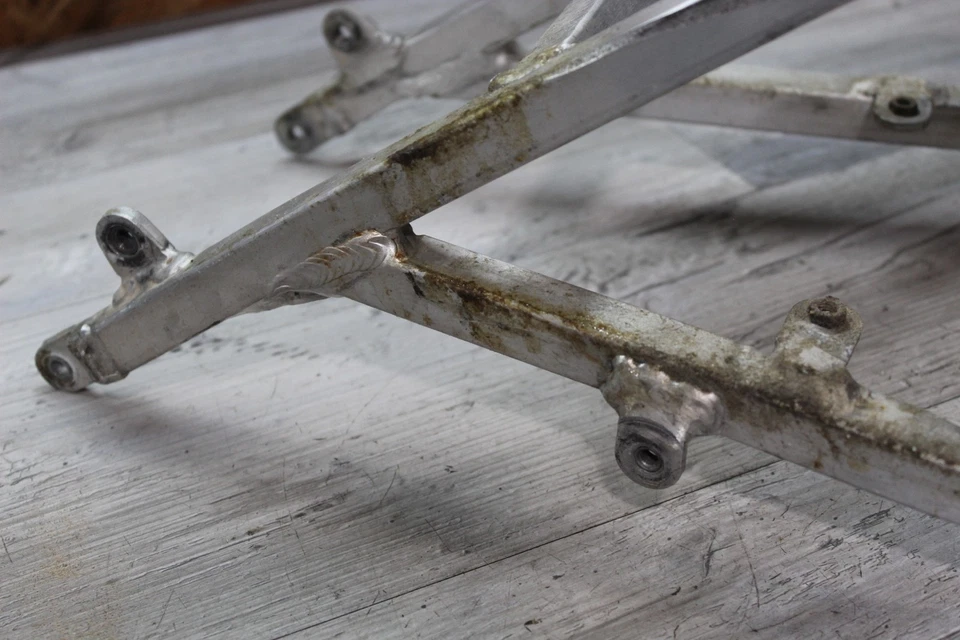 2001 Honda Cr125r задний подрамник рама 50200-kz3-j30 - Изображение 3 из 4