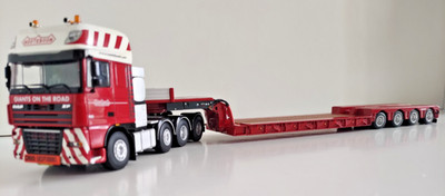 WSI 1/50 スカニア 8x4 Lowloader Nooteboom WSI Nooteboom Euro-78-04 Low-Loader with DAF 8x4 Tractor 1:50