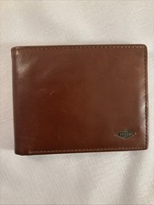 Fossil Ryan wallet in dark brown Leather 4.5 Wide x 3.5 Tall
