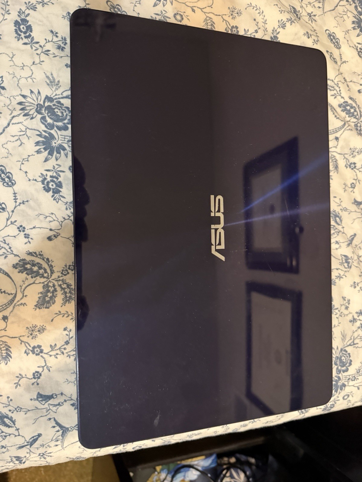 ASUS ZenBook, 14-Inch Laptop, with Intel Core i7-7500U, Windows 10 Home