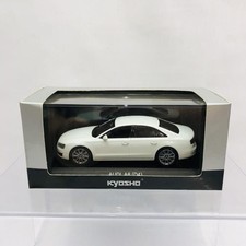 Kyosho 1/43 Audi A8 (White) [22] (Box Case Damage)