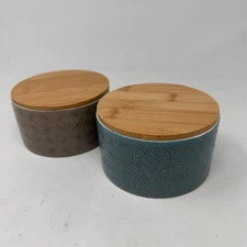 Pair of Design Pac 5" Storage Bowls with Bamboo Lids