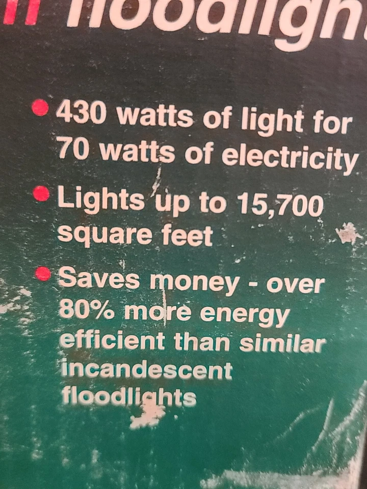 NEW IN BOX REGENT 70 watt High Press Sodium Floodlight Model #SFL-70H - Image 4 of 4
