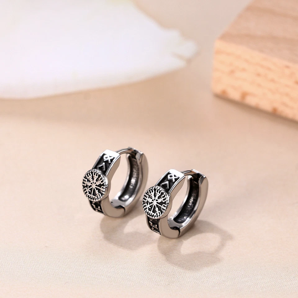 Pendientes de aro Huggie de brújula runa valknut de acero inoxidable vikingo para hombre y mujer 18G Foto 3 de 4