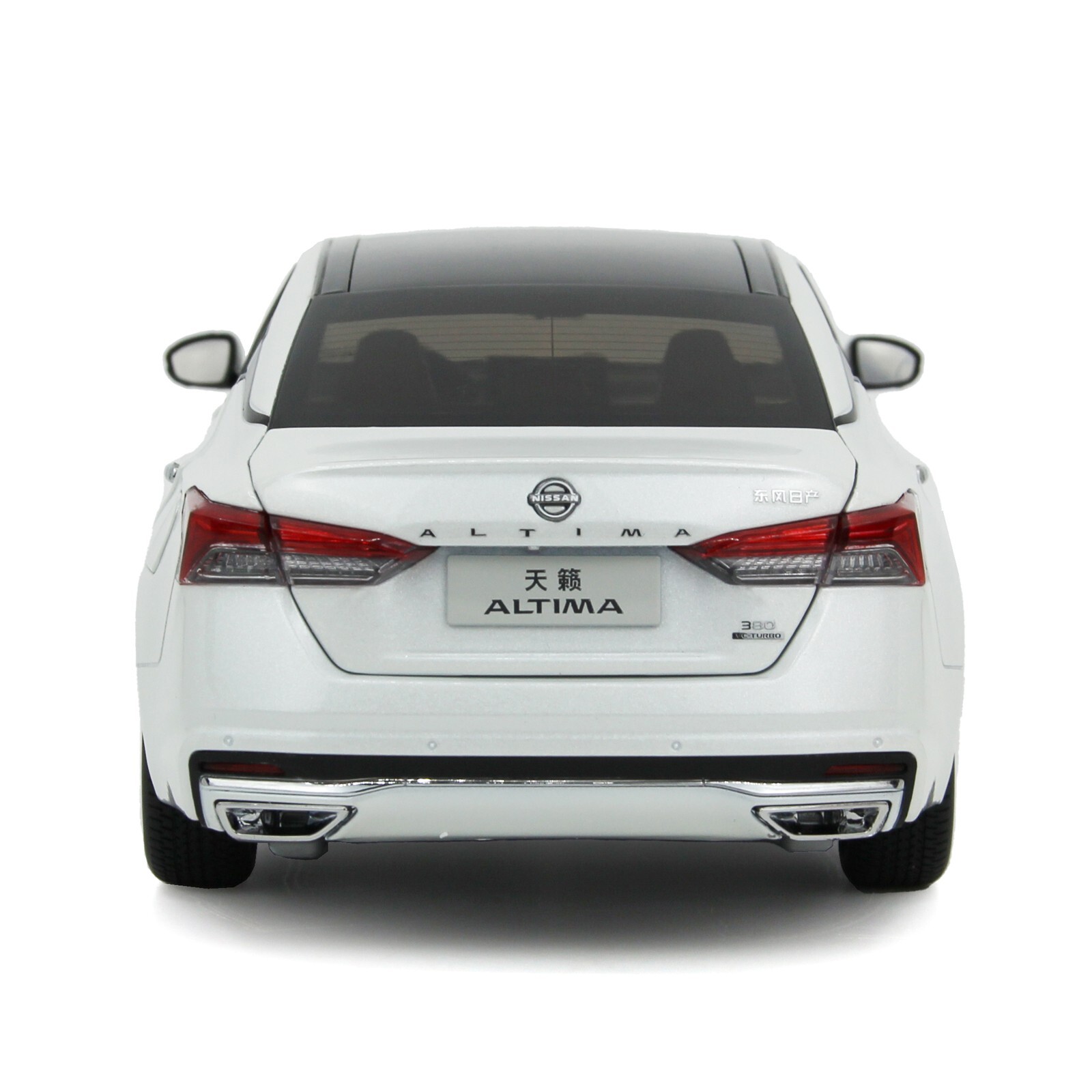 118 Scale Paudi Nissan Altima Teana 2022 White Diecast Model Miniature